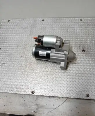 Renault Megane IV Starter motor 233009946R M000T26871ZE K014