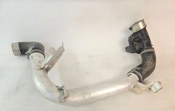 Volvo XC90 Intercooler hose/pipe 31422062