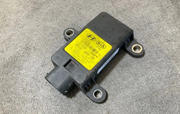 KIA Sportage ESP acceleration yaw rate sensor BG68109820 101380008