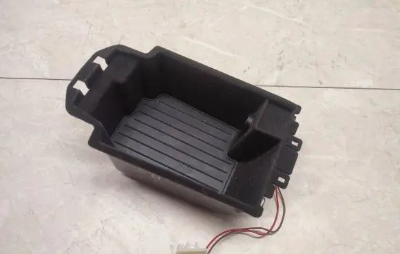 BMW 5 G30 G31 Glove box 51169330664 51169330670 51169483809