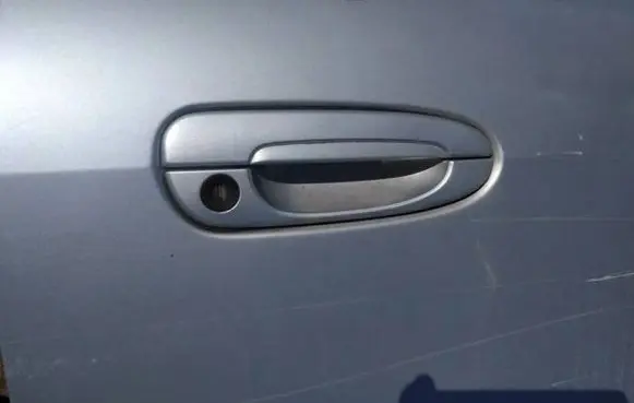 Mazda 626 Front door exterior handle