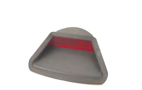 BMW 7 E38 Third/center stoplight 8352788 63258352788