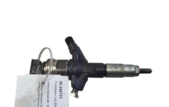 Subaru Outback Fuel injector 16613AA030