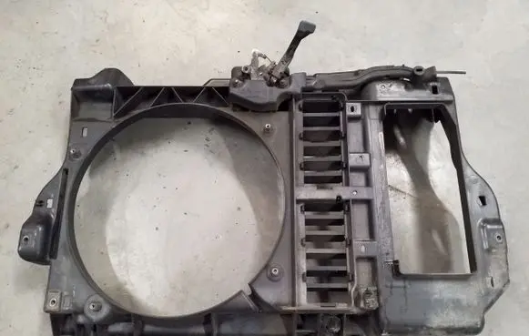 Peugeot 407 Radiator support slam panel 9646474780