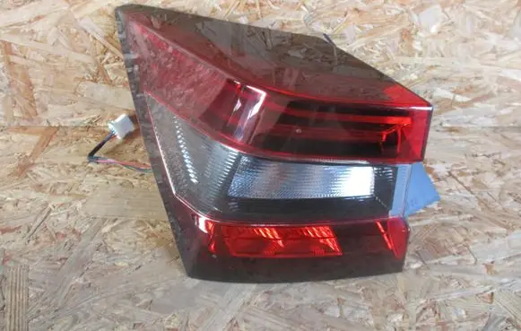 Nissan Juke II F16 Rear/tail lights 26555-6PA1B