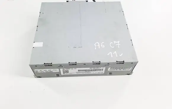 Radio/CD/DVD/GPS head unit