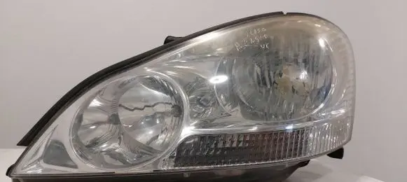 Toyota Avensis Verso Headlight/headlamp 9922681017