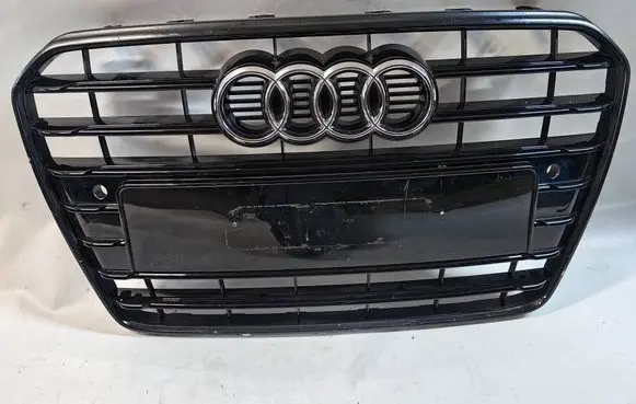 Audi A5 8T 8F Front bumper upper radiator grill 8T0853651H