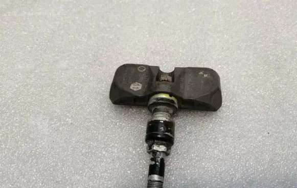 BMW M5 Tire pressure sensor 6781847
