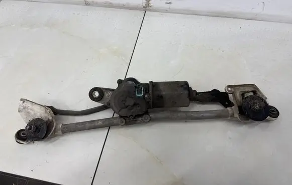Nissan Micra Front wiper linkage and motor 