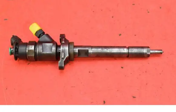 Peugeot 407 Fuel injector 0445110297