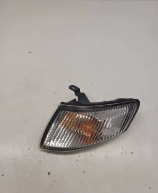 Mazda 626 Front indicator light 21061822
