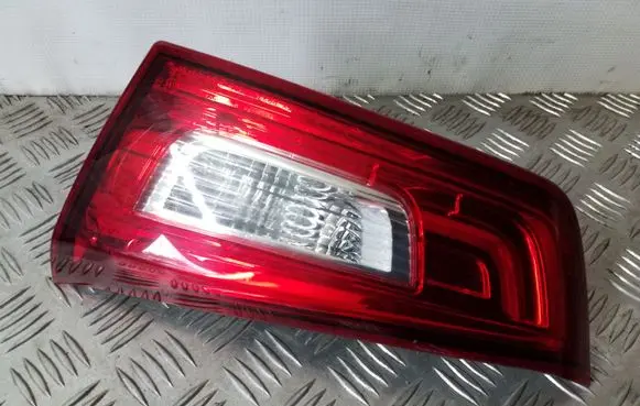 Mitsubishi ASX Tailgate rear/tail lights