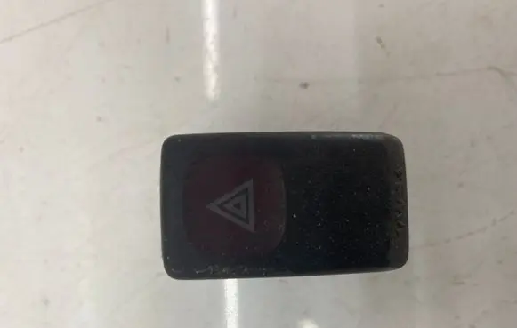 Volkswagen Golf II Hazard light switch 191953235