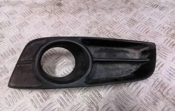 Toyota Corolla E120 E130 Front fog light trim/grill 5212802110