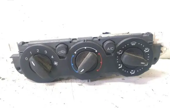 Ford Focus Air conditioner control unit module 3M5T19980AD
