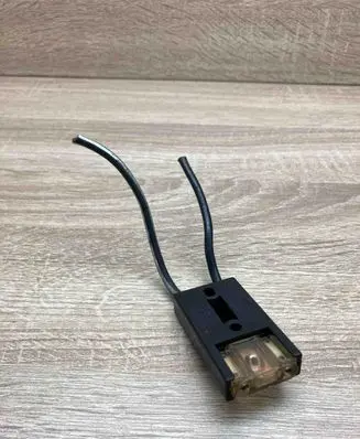 Audi A6 S6 C5 4B Fuse 8A0937530 GSM3