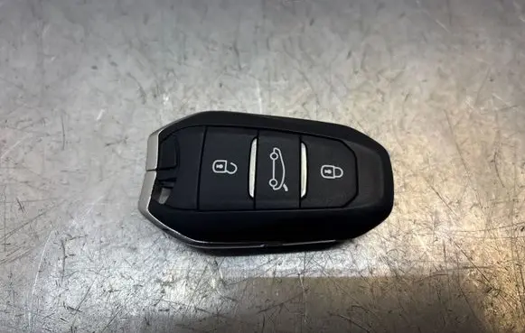 Peugeot 508 Ignition key/card