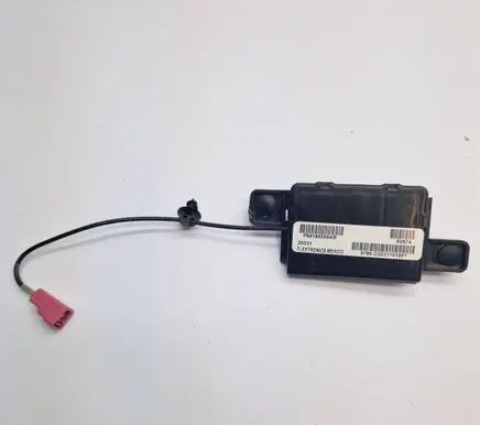 Chrysler Pacifica Keyless system antenna P68186558AB 9786D2033101951 20331