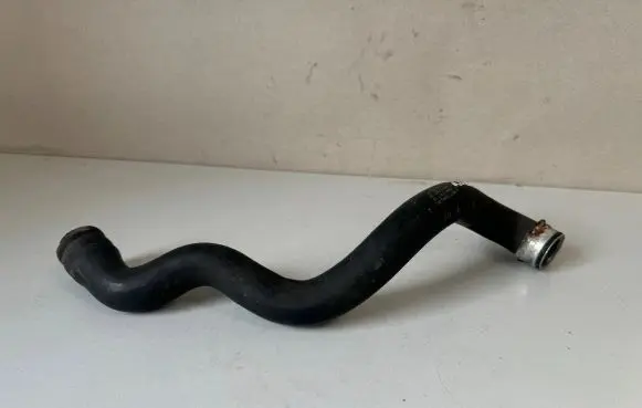 Mercedes-Benz E W211 Engine coolant pipe/hose A2115010782