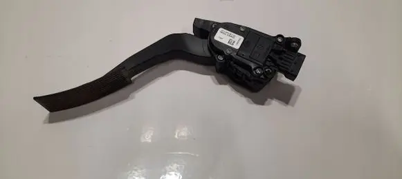 Nissan Navara D40 Accelerator throttle pedal 18002EB400