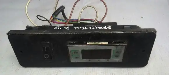 Mercedes-Benz Sprinter W901 W902 W903 W904 Clock REK330027