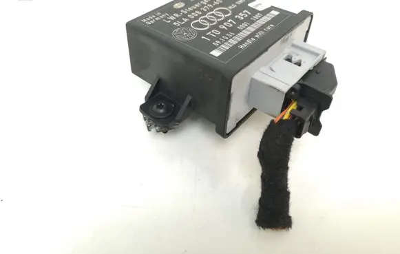 Volkswagen Golf V Light switch 1T0907357 5LA00837960