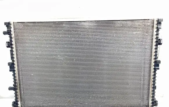 Porsche Cayenne (9Y0 9Y3) Coolant radiator 4M0145804T