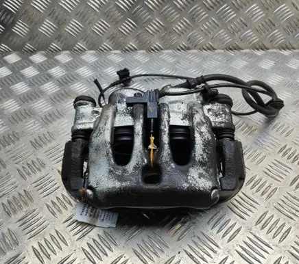 Mercedes-Benz Vito Viano W447 Front brake caliper A0044205483