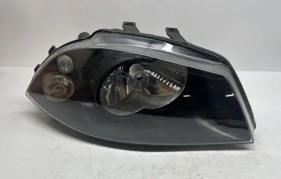 Seat Ibiza I (021A) Headlight/headlamp 6L1941024