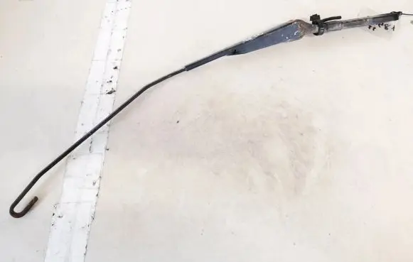 Iveco Daily 30.8 - 9 Front wiper blade arm 8200072778