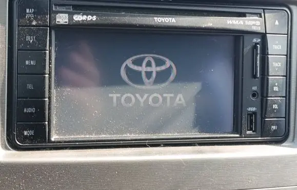 Toyota Avensis T270 Radio/CD/DVD/GPS head unit PZ4450033301 EA08A11 8611360V860