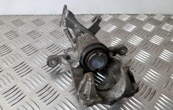 Opel Astra J Rear brake caliper