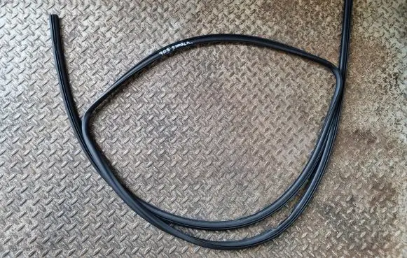 Audi Q5 SQ5 Sunroof sealing rubber 