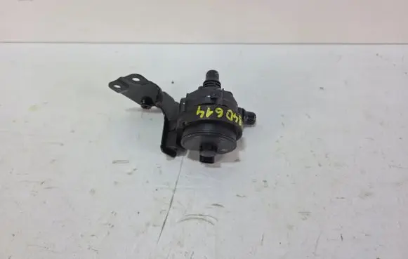 BMW X5 G05 Water pump 