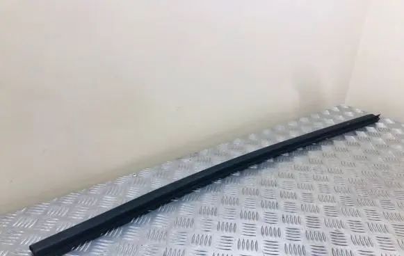 Audi A5 8T 8F Engine compartment rubber 