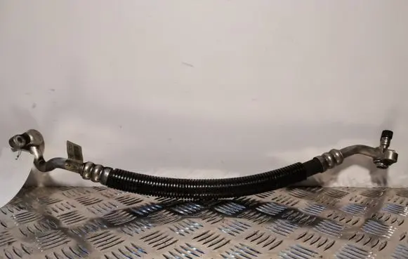 Jeep Grand Cherokee Air conditioning (A/C) pipe/hose 68161176AA