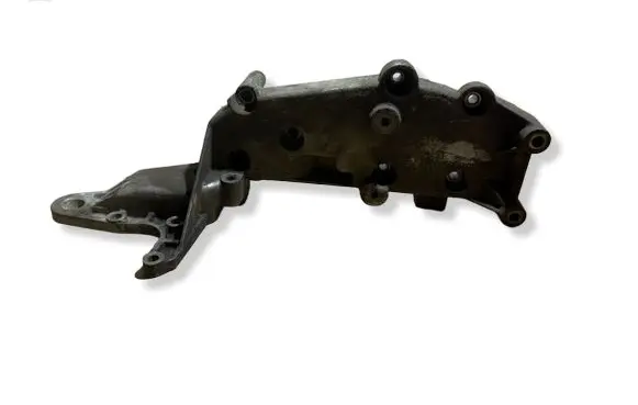Volvo XC90 Engine mounting bracket 9497106