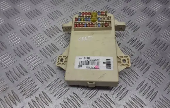 KIA Ceed Fuse box cover 91950-2H500