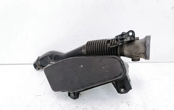 Toyota Prius+ (ZVW40) Intake resonator 1789337040