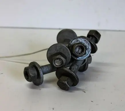 Volkswagen Touareg II Nuts/bolts 