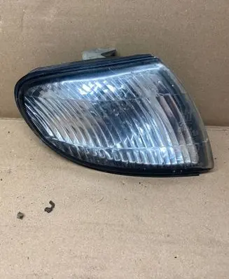 Mazda Xedos 9 Front indicator light 0520697