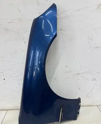 Mercedes-Benz C W203 Fender