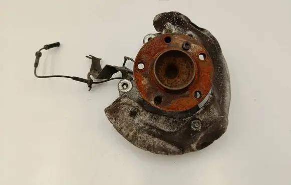 BMW 4 F32 F33 Front wheel hub 6799098