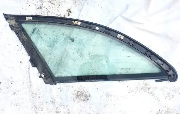 Mercedes-Benz C W203 Rear side window