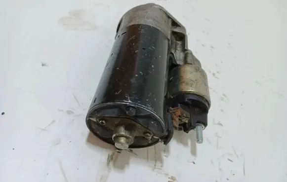 Mercedes-Benz C W204 Starter motor 0061516201
