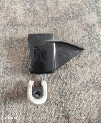 Mercedes-Benz CLK A208 C208 Rear seatbelt buckle 2088601769 560351102C 566274512D