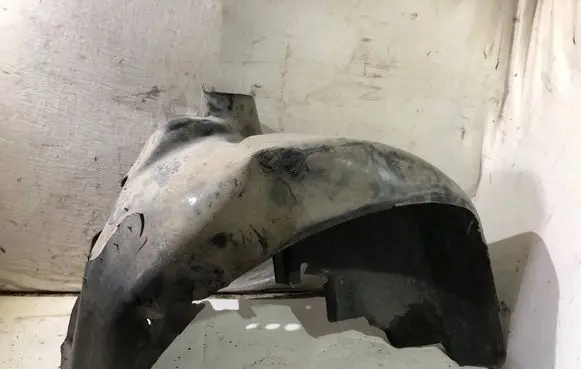 BMW 7 E38 Rear arch fender liner splash guards