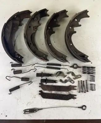 Jeep Cherokee III KJ Handbrake/parking brake pads 
