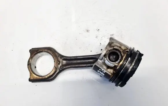 Citroen Xsara Picasso Piston with connecting rod